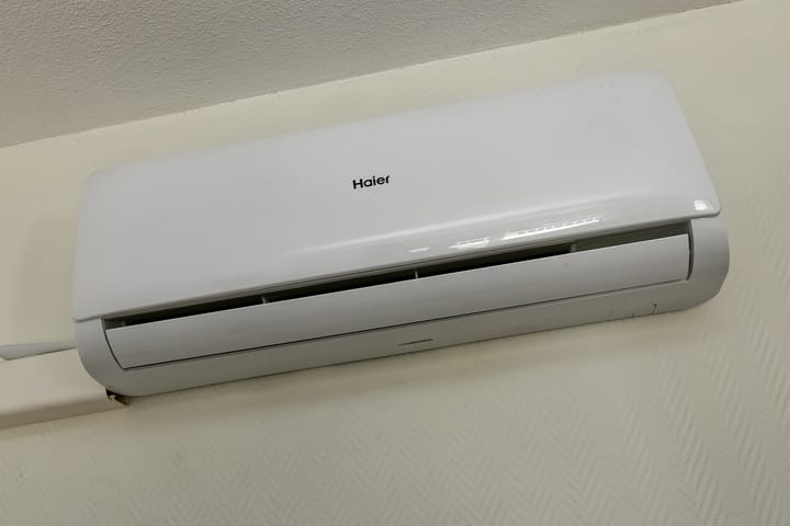 Photo 17 of Conference 7