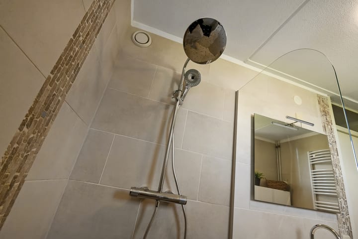 Photo 23 of Conference 7