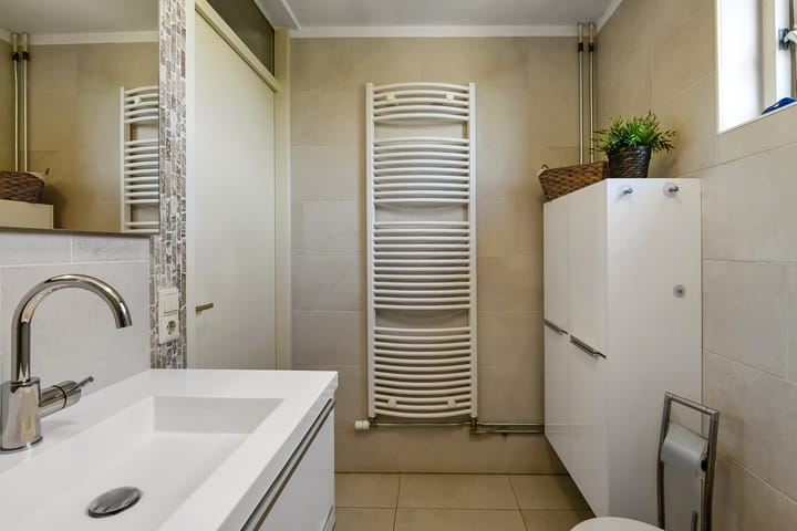 Photo 25 of Conference 7