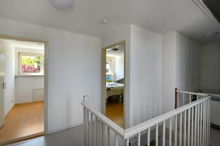 Photo 26 of Conference 7