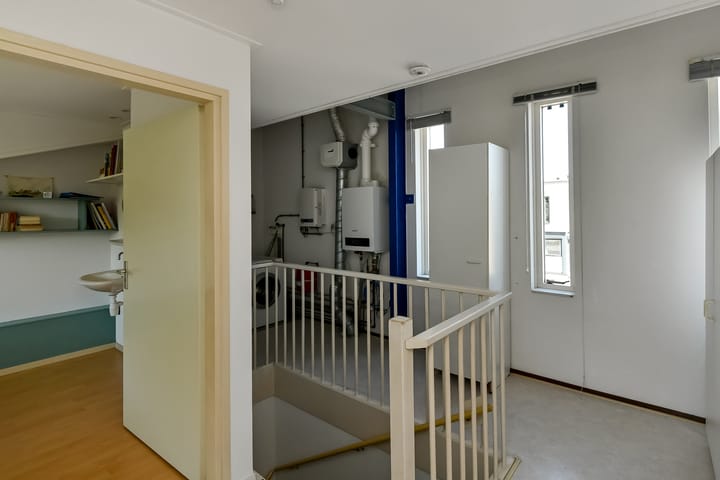 Photo 31 of Conference 7