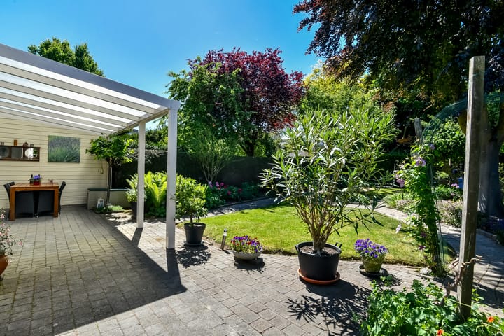 Photo 34 of Conference 7