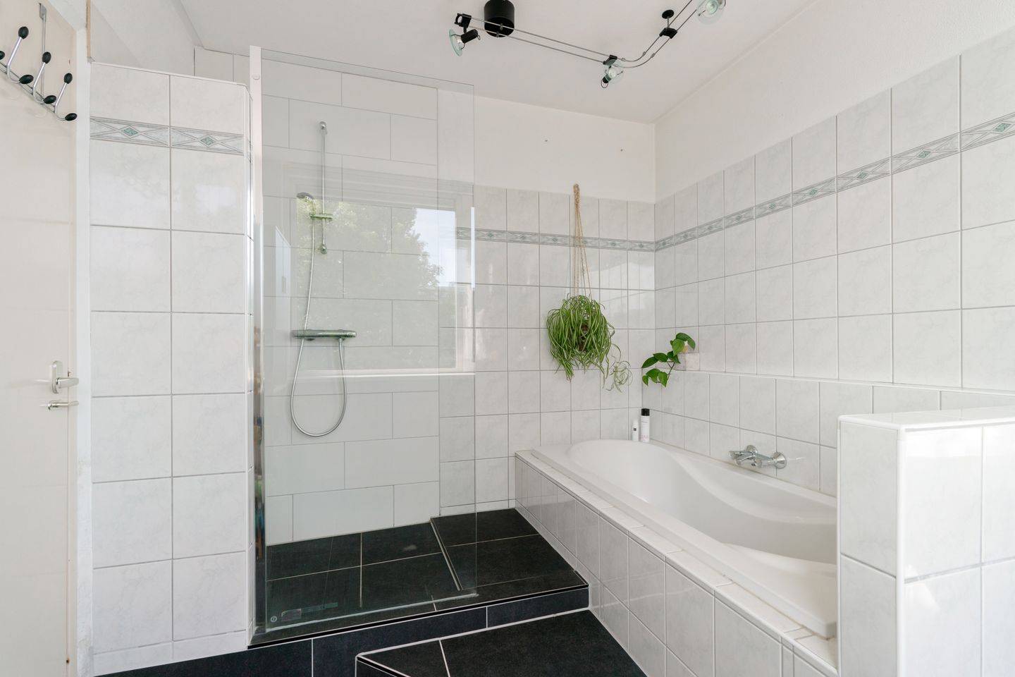 Photo 5 of Maanstraat 13