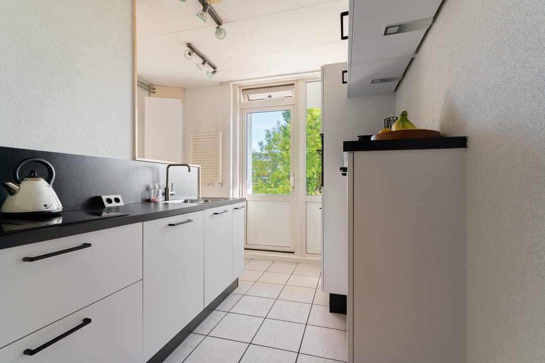 Photo 13 of Maanstraat 13