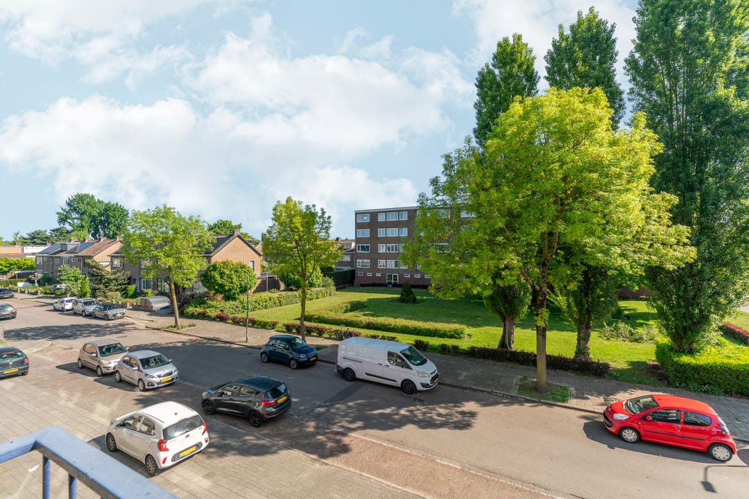 Photo 16 of Maanstraat 13