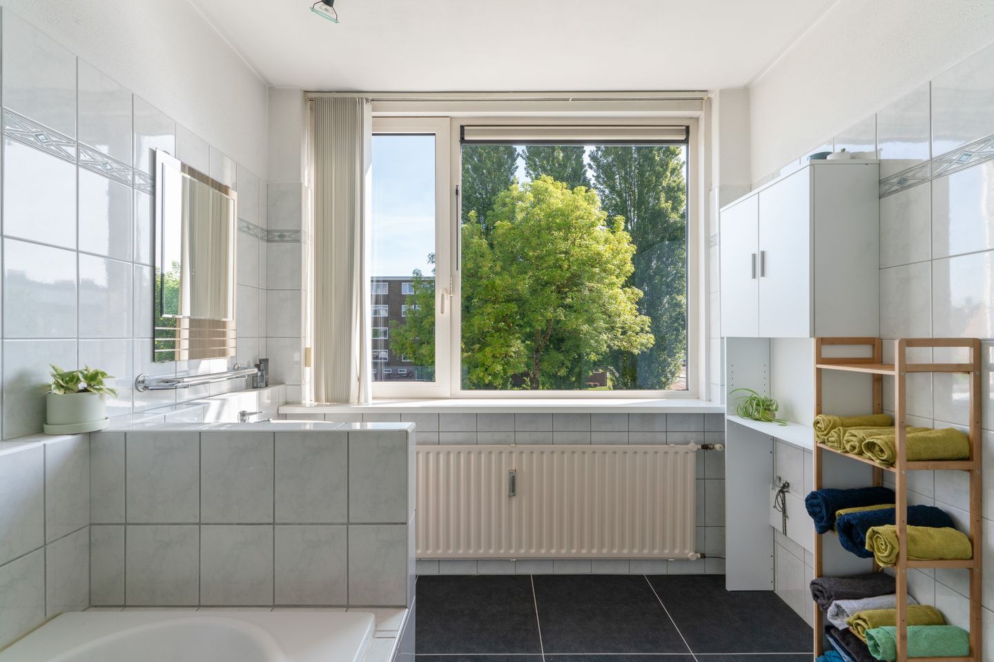 Photo 19 of Maanstraat 13