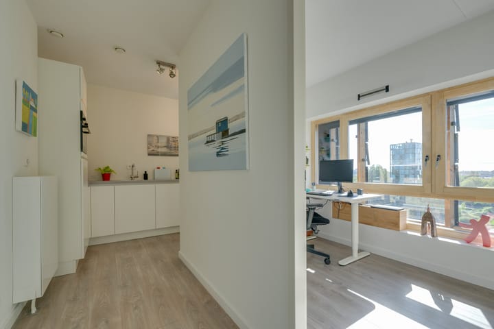 Foto 21 van Carolina MacGillavrylaan 131