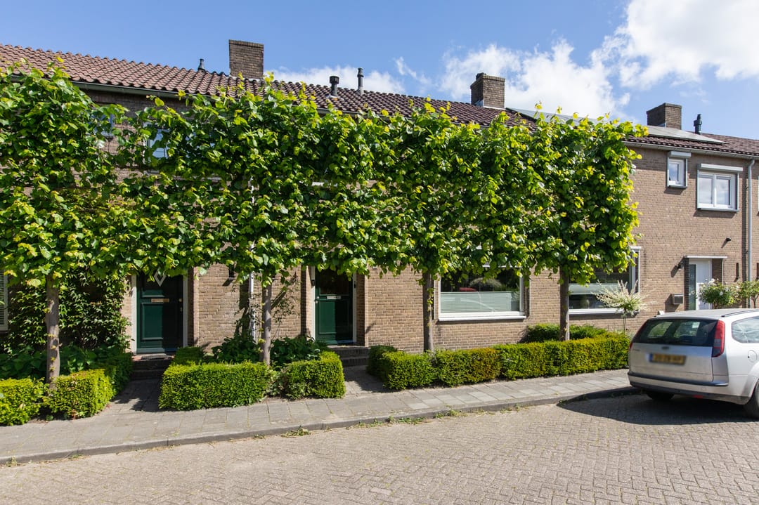 Photo 1 of Annastraat 34