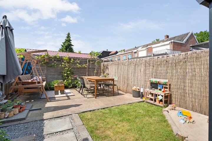 Foto 34 van Warmoesstraat 73