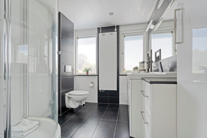 Photo 30 of Liezenstraat 14