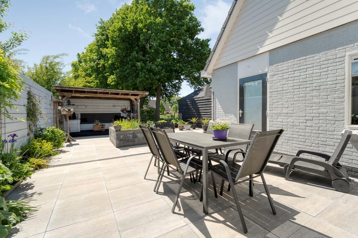 Photo 41 of Liezenstraat 14