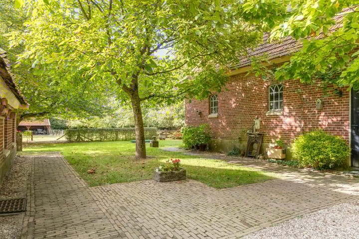 Photo 43 of Weerseloseweg 271