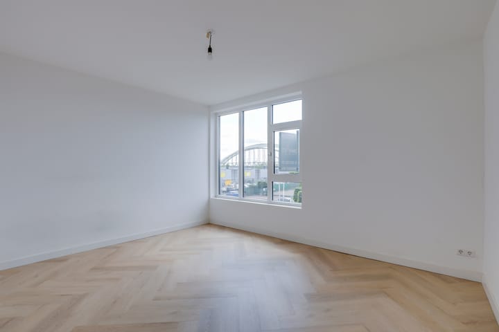 Foto 7 van Amsterdamsestraatweg 737-D