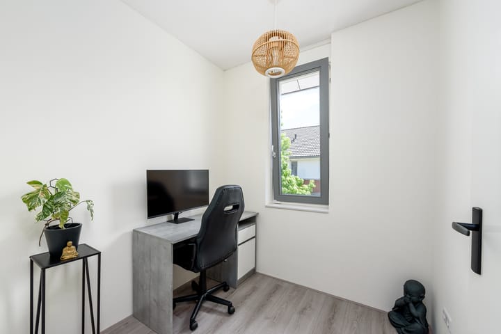 Foto 38 van Asterixstraat 78