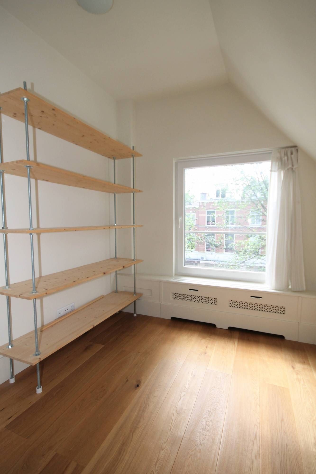 Foto 15 van Laan van Meerdervoort 145-A