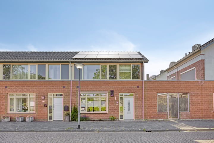 Foto 1 van Dr. Ringersstraat 2-A