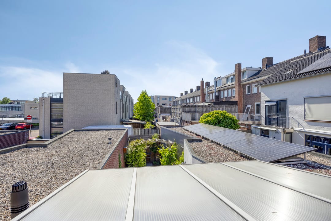 Photo 37 of Dr. Ringersstraat 2-A