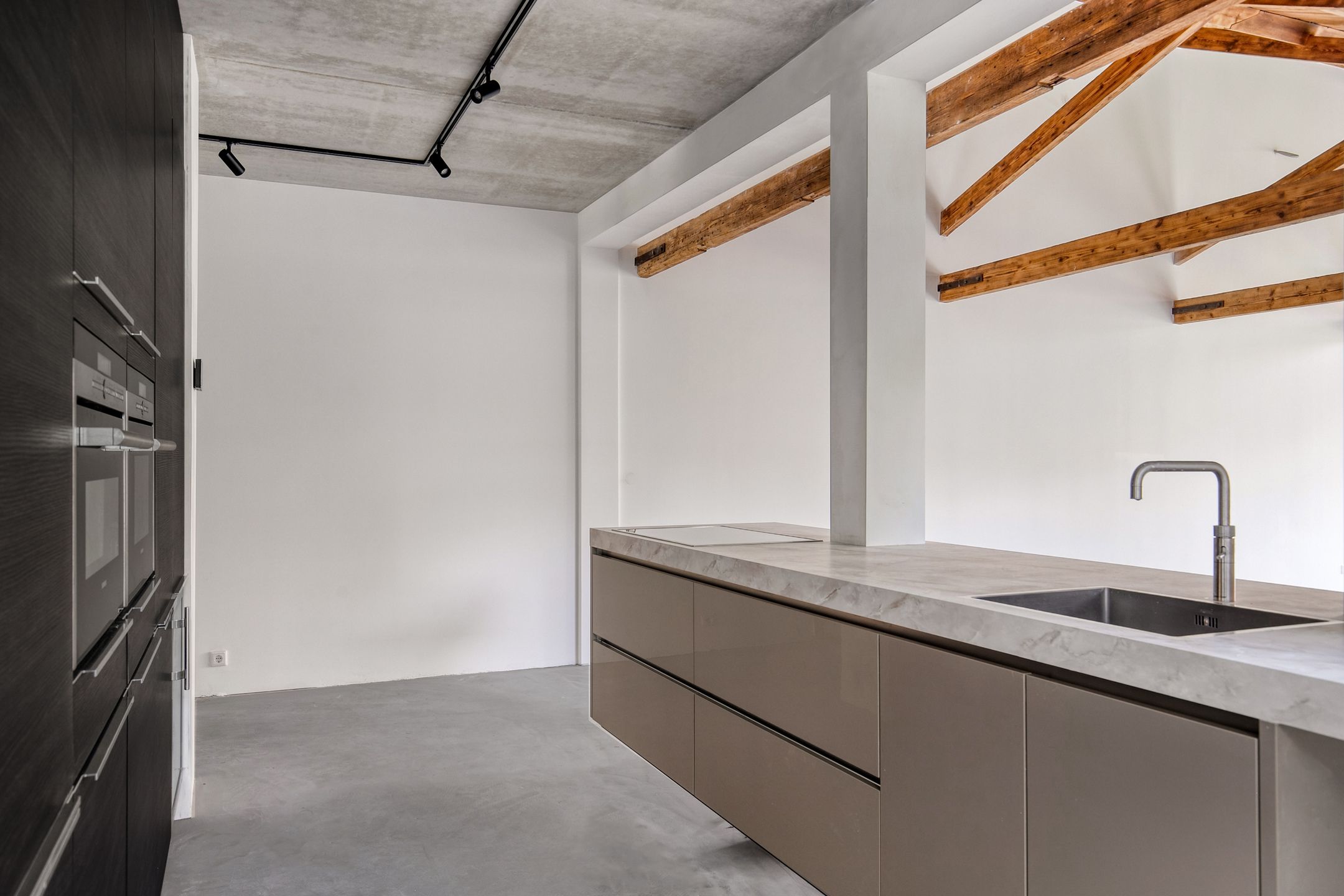 Foto 3 van Kruisweg 1117