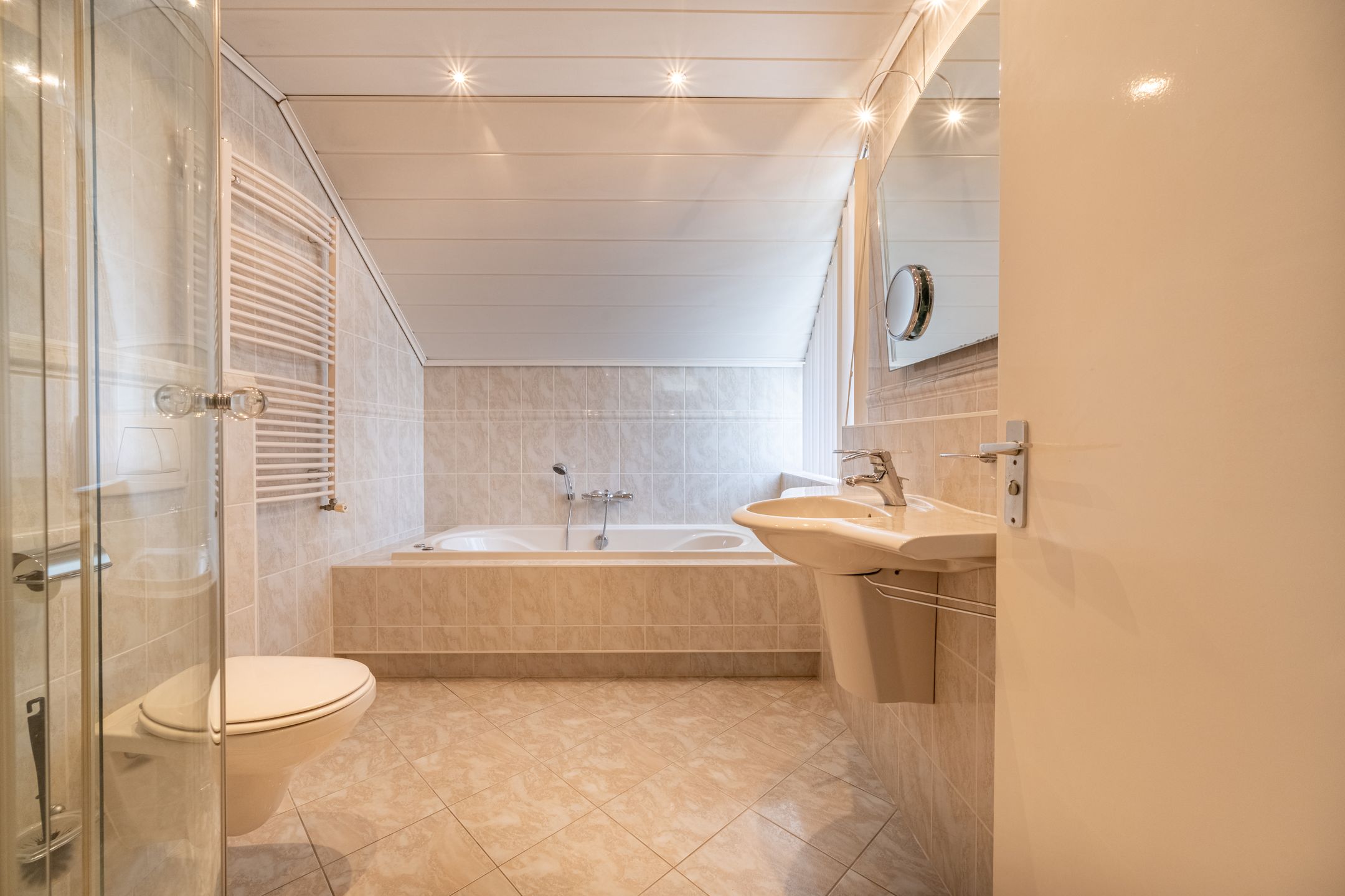 Foto 18 van Elisabeth van Loonstraat 53