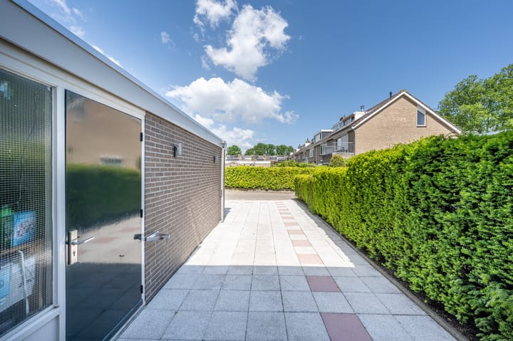 Foto 24 van Elisabeth van Loonstraat 53