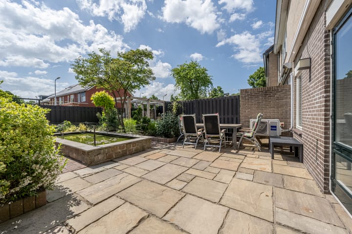 Foto 26 van Elisabeth van Loonstraat 53