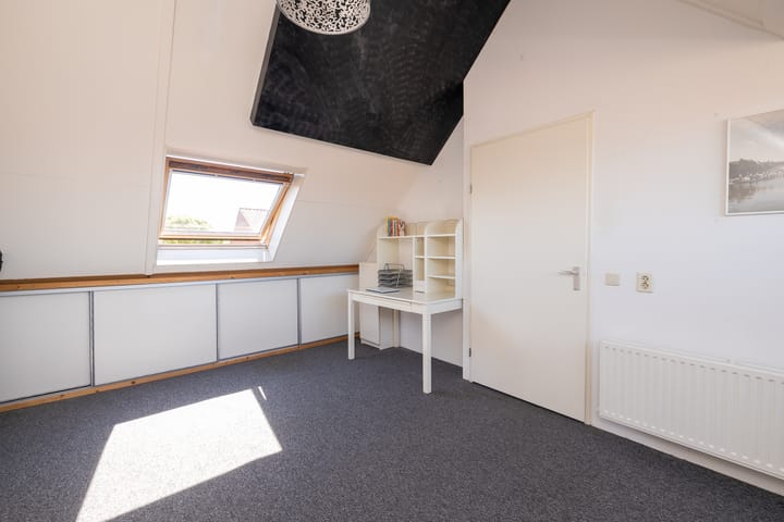 Foto 38 van Aalbessenlaan 31