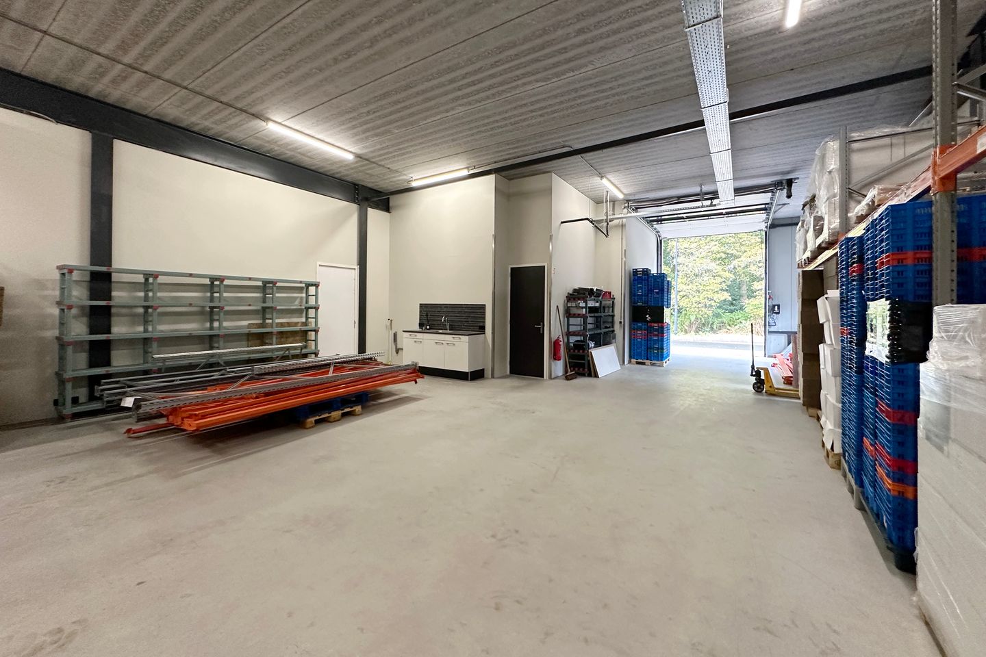 View photo 2 of P.C. Staalweg 14