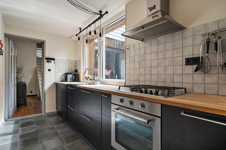 Foto 16 van Emmastraat 28