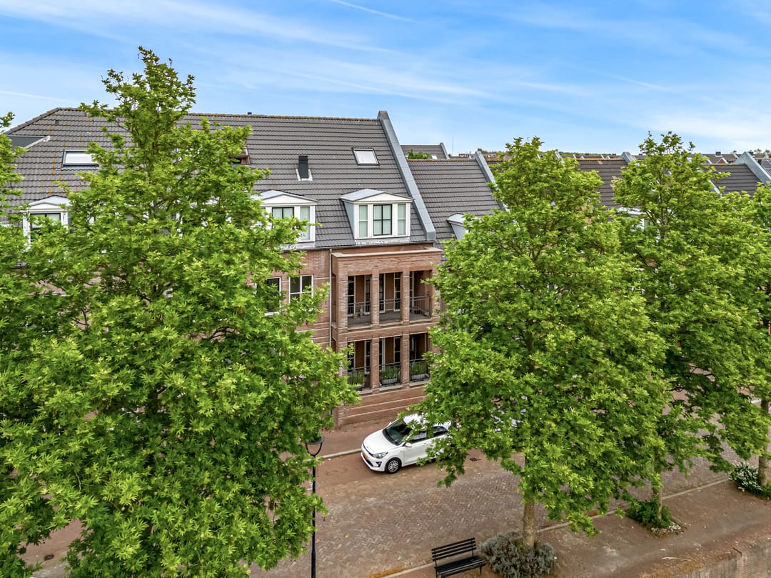 Photo 1 of Laan van Broekpolder 310