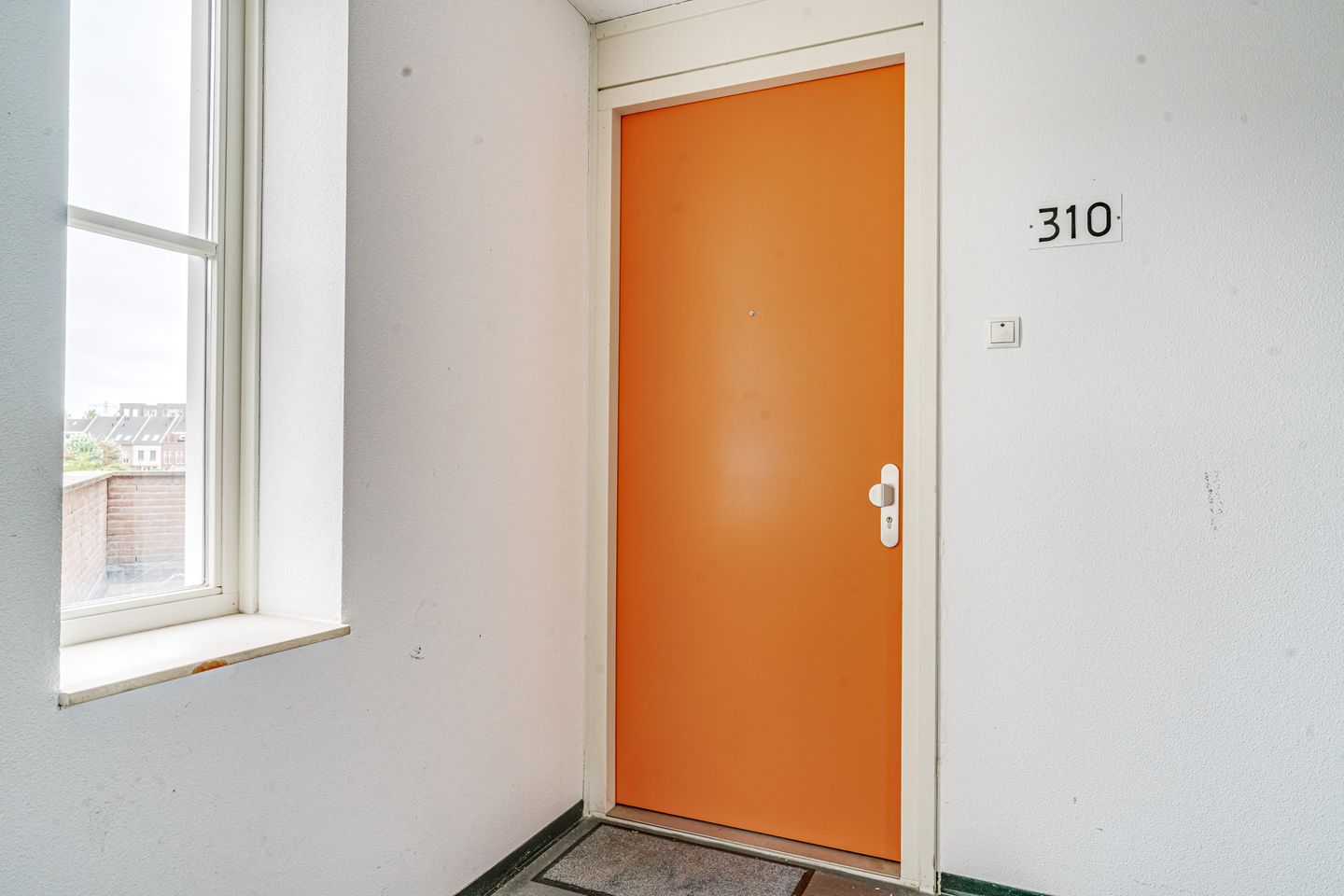 Photo 4 of Laan van Broekpolder 310
