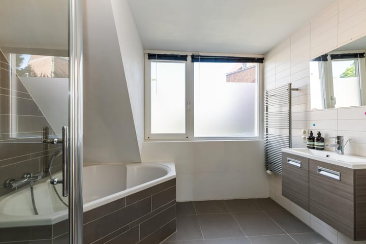 Foto 32 van Jan Schierecklaan 1