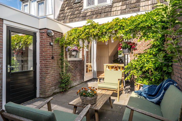 Photo 22 of Schalk Burgerstraat 35