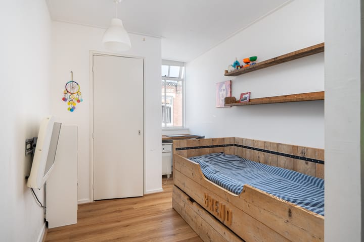 Photo 31 of Schalk Burgerstraat 35