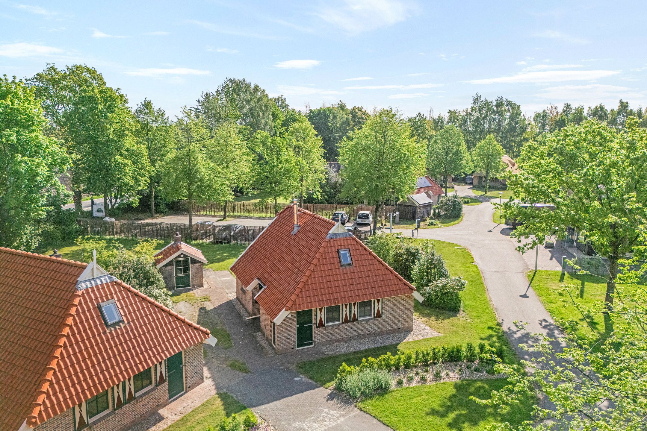 Foto 6 van Heerenweg 72-45