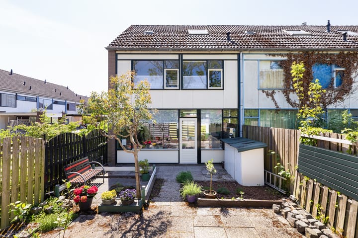 Foto 15 van Maasstraat 2