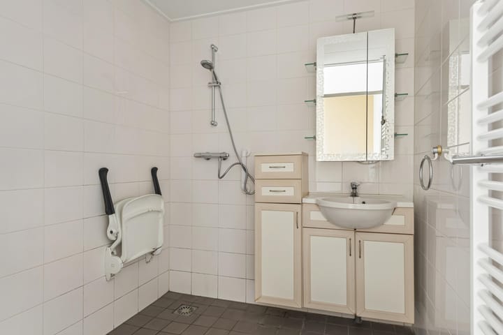 Foto 15 van Woudrichemstraat 65