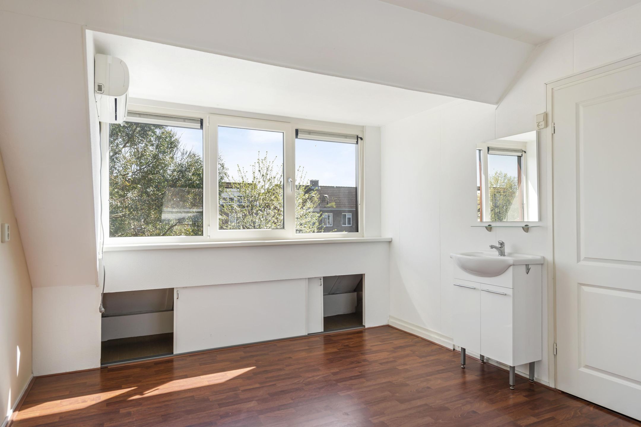 Foto 21 van Woudrichemstraat 65