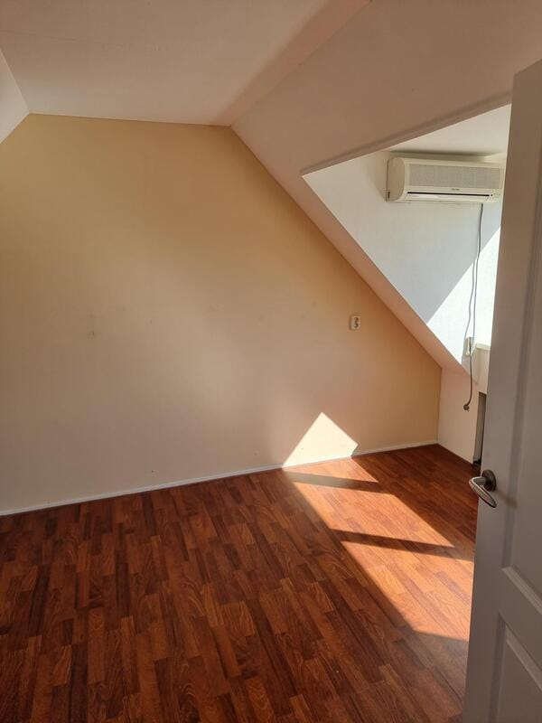 Foto 43 van Woudrichemstraat 65