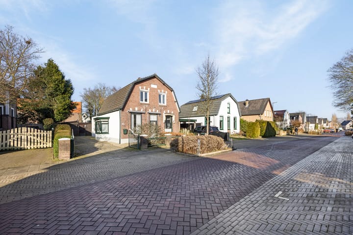 Foto 40 van Sperwerlaan 13