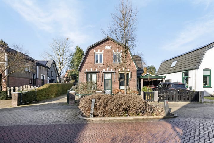 Foto 38 van Sperwerlaan 13