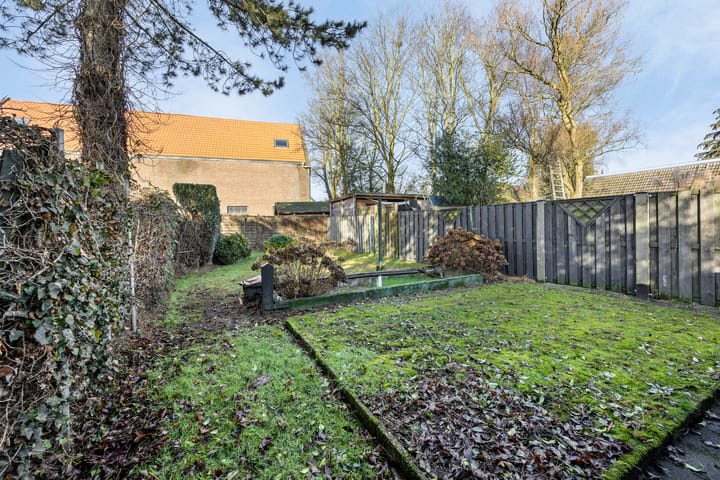 Foto 36 van Sperwerlaan 13