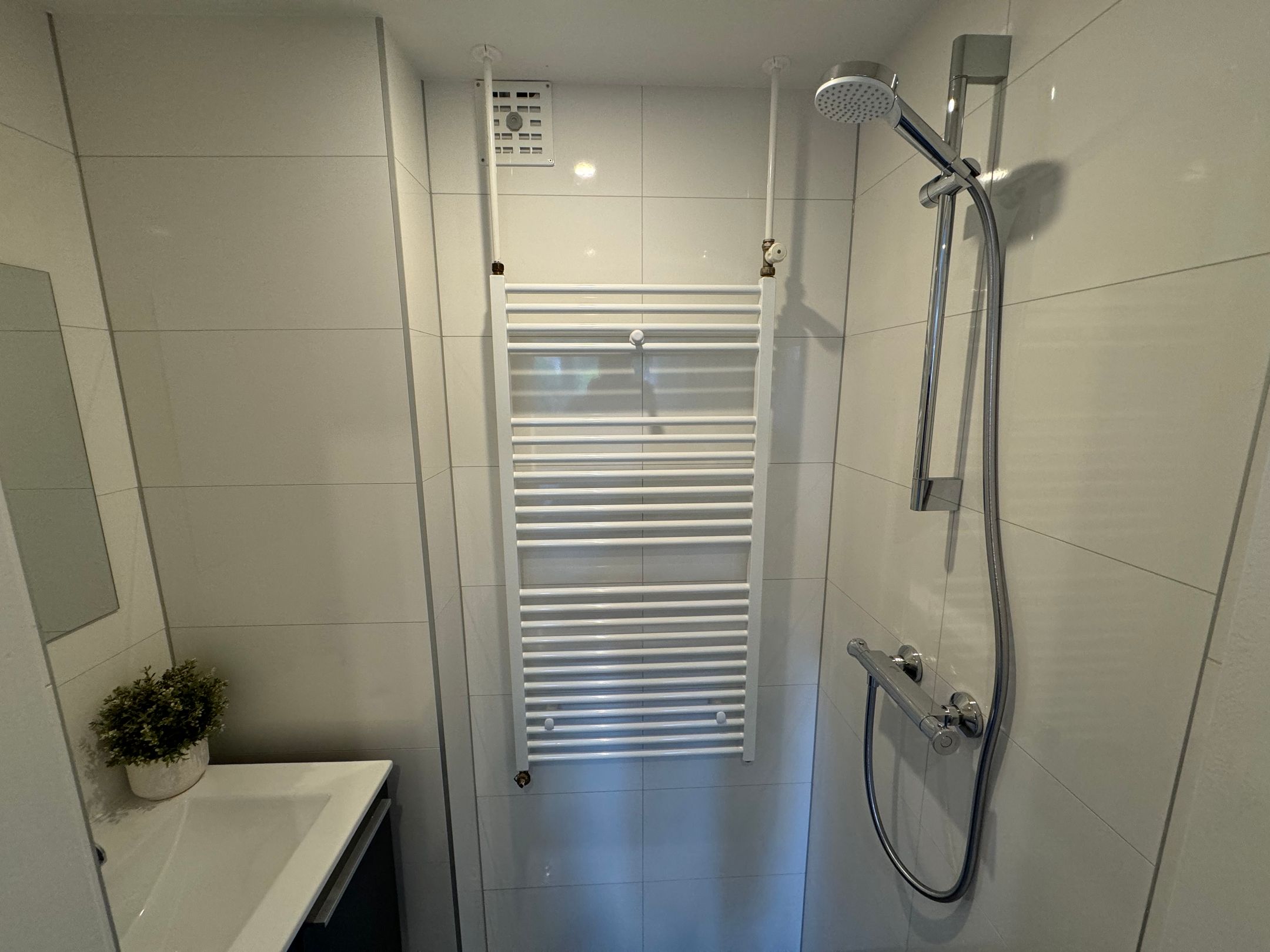 Foto 9 van Anthony van Leeuwenhoeklaan 4