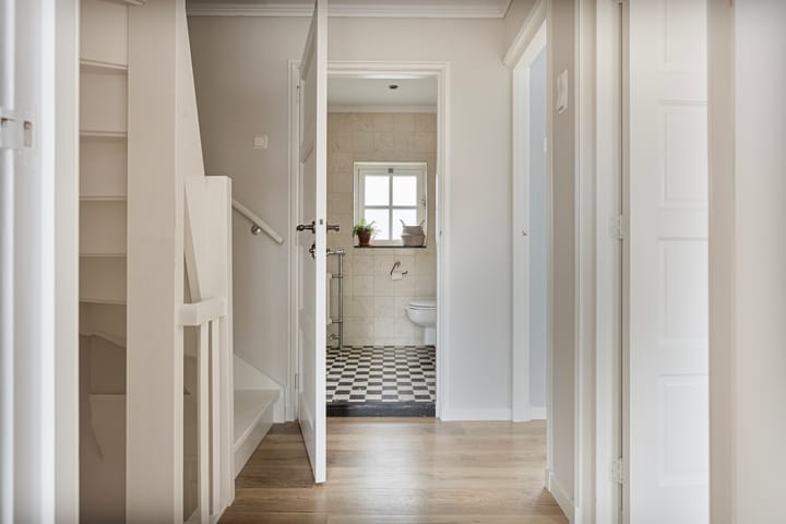 Foto 11 van Douwes Dekkerstraat 11