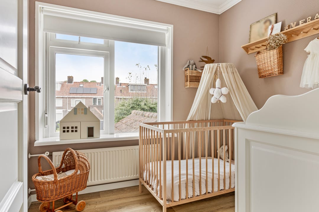 Foto 16 van Douwes Dekkerstraat 11