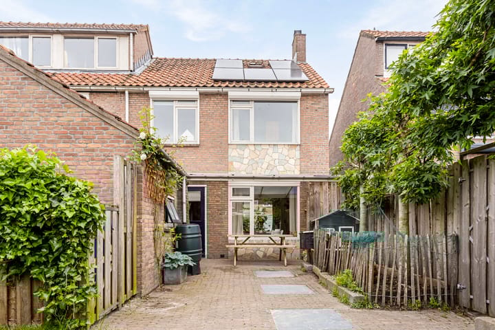 Foto 25 van Douwes Dekkerstraat 11