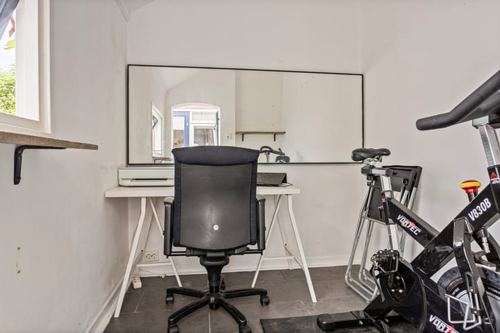 Foto 26 van Douwes Dekkerstraat 11