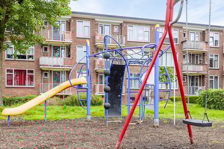 Foto 27 van Douwes Dekkerstraat 11