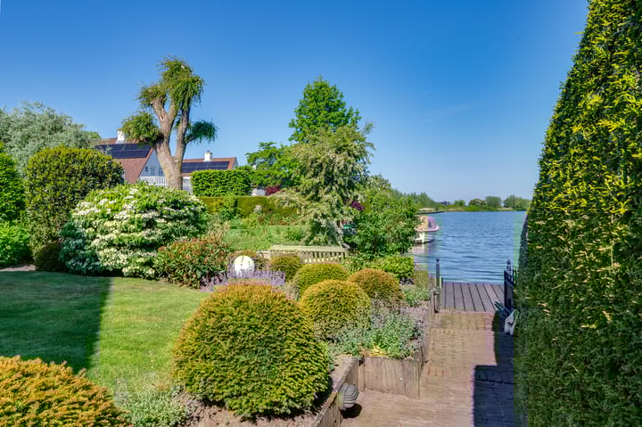 Photo 58 of Vlasoever 32