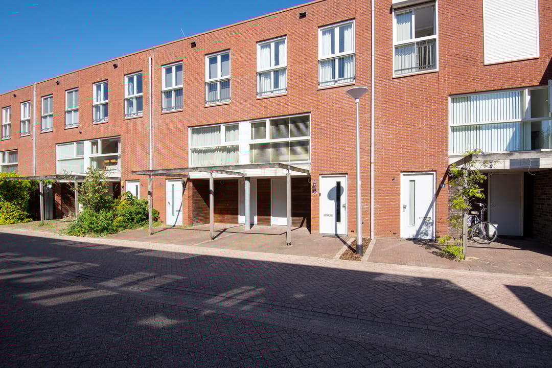 Foto 1 van van der Duyn van Maasdamstraat 97