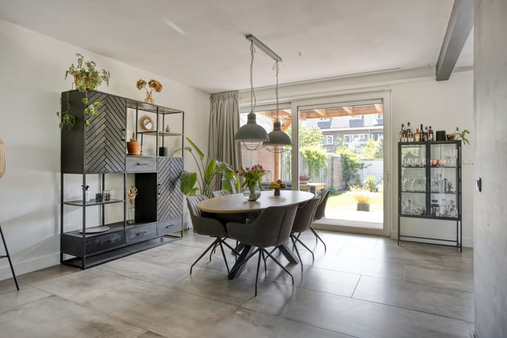 Foto 12 van Vanvitelliweg 15